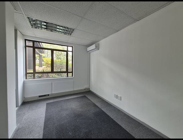 260M² OFFICE TO LET IN HYDE PARK